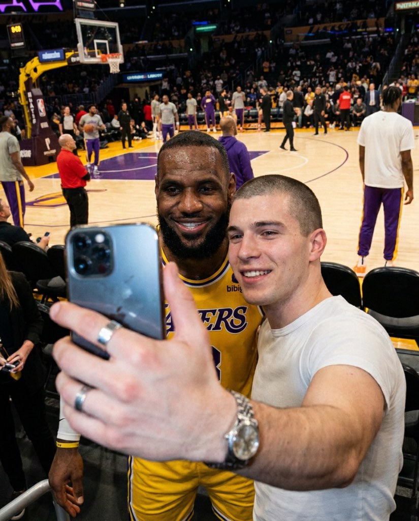 Celebrities selfie